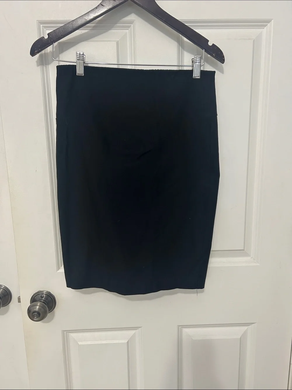 A Pea in the Pod Maternity Black Pencil Skirt Size XS - Picture 1 of 4